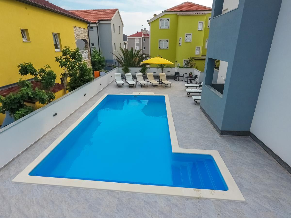 Privilege Pool Apartments Novaglia Esterno foto